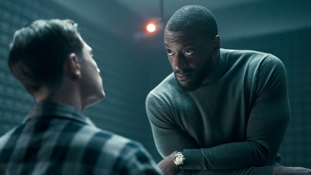 Aldis Hodge, Cross