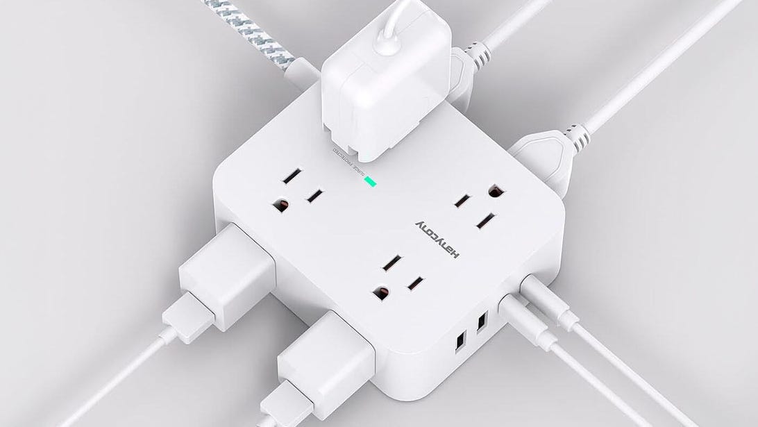 Grab This Top Surge Protector for $10 During Amazon Black Friday Week